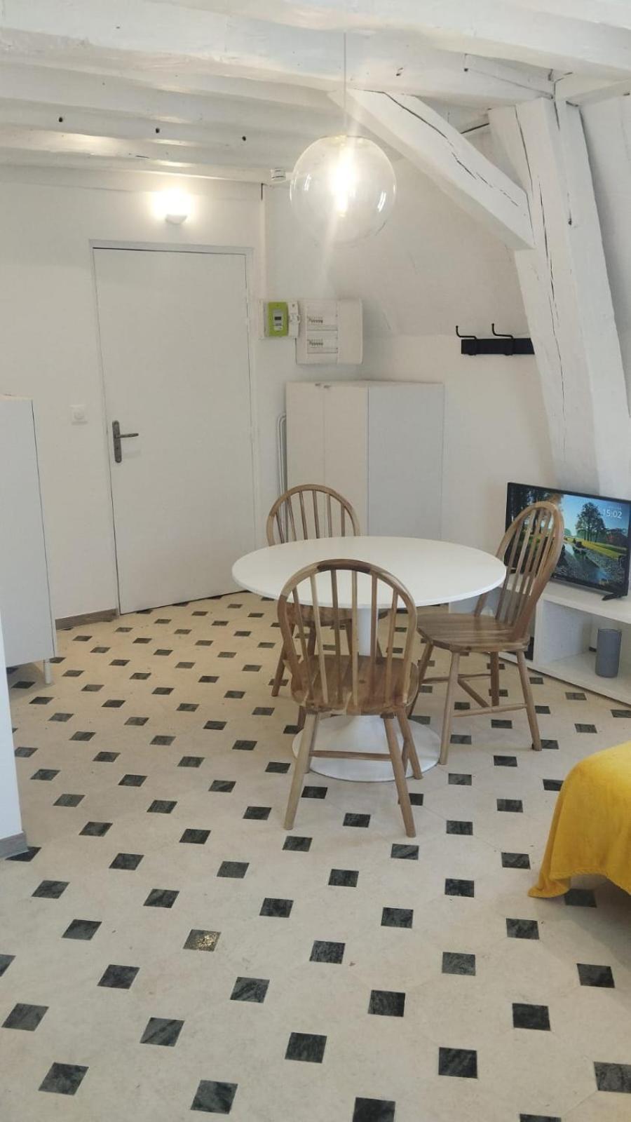 Studio Cosy En Centre Ville Arpajon Eksteriør bilde
